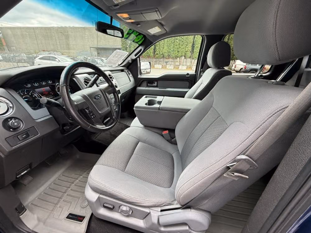2012 Ford F-150 XLT SuperCrew Image 13