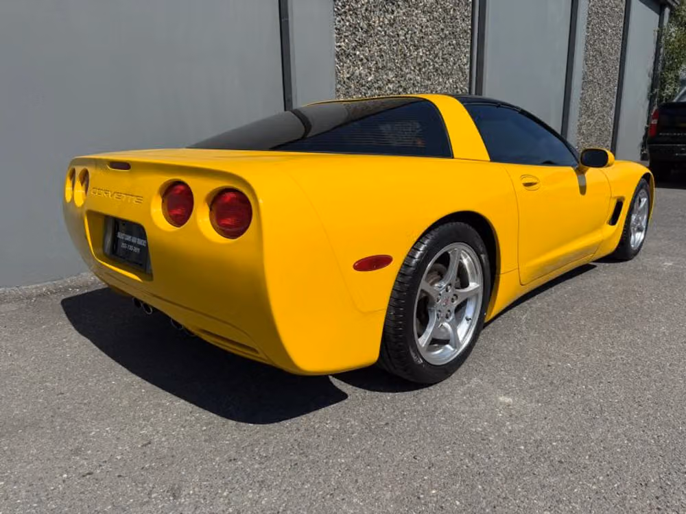 2002 Chevrolet Corvette Base Image 6