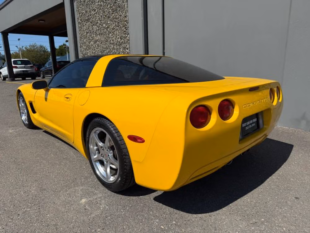 2002 Chevrolet Corvette Base Image 3