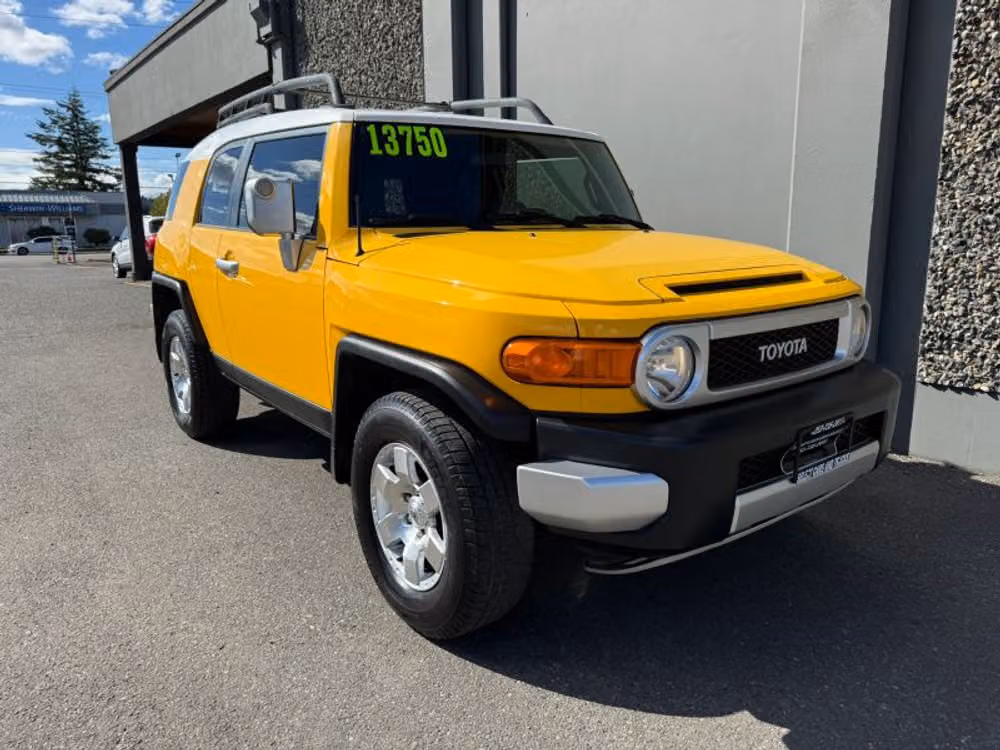 2007 Toyota FJ Cruiser Base Image 4