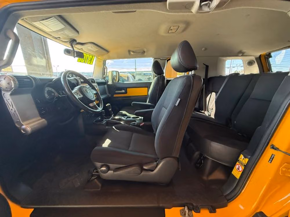 2007 Toyota FJ Cruiser Base Image 15