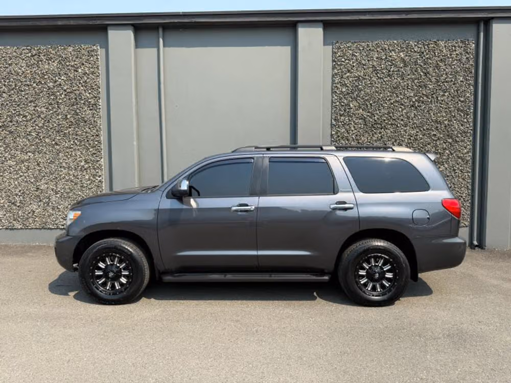 2017 Toyota Sequoia Limited Image 2