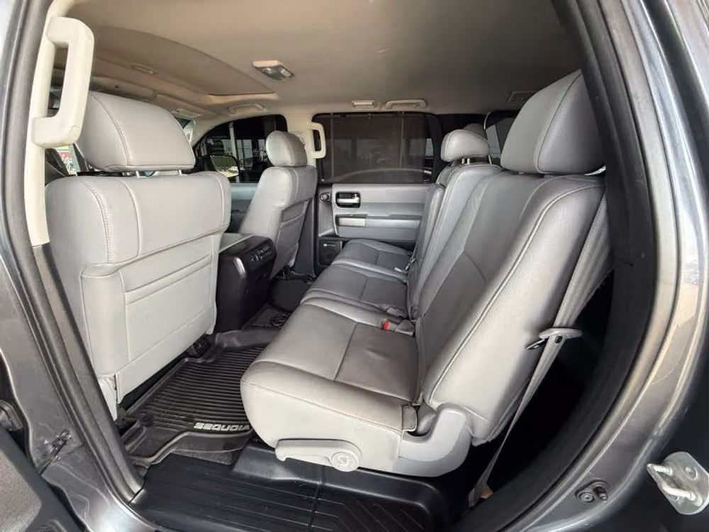 2017 Toyota Sequoia Limited Image 16