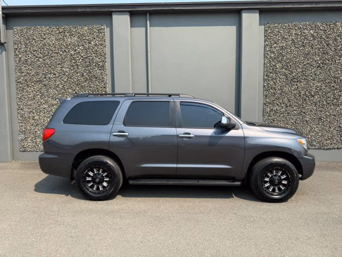 2017 Toyota Sequoia Limited Image 5