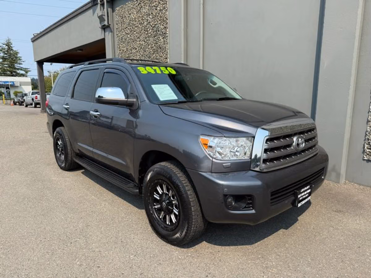 2017 Toyota Sequoia Limited Image 4