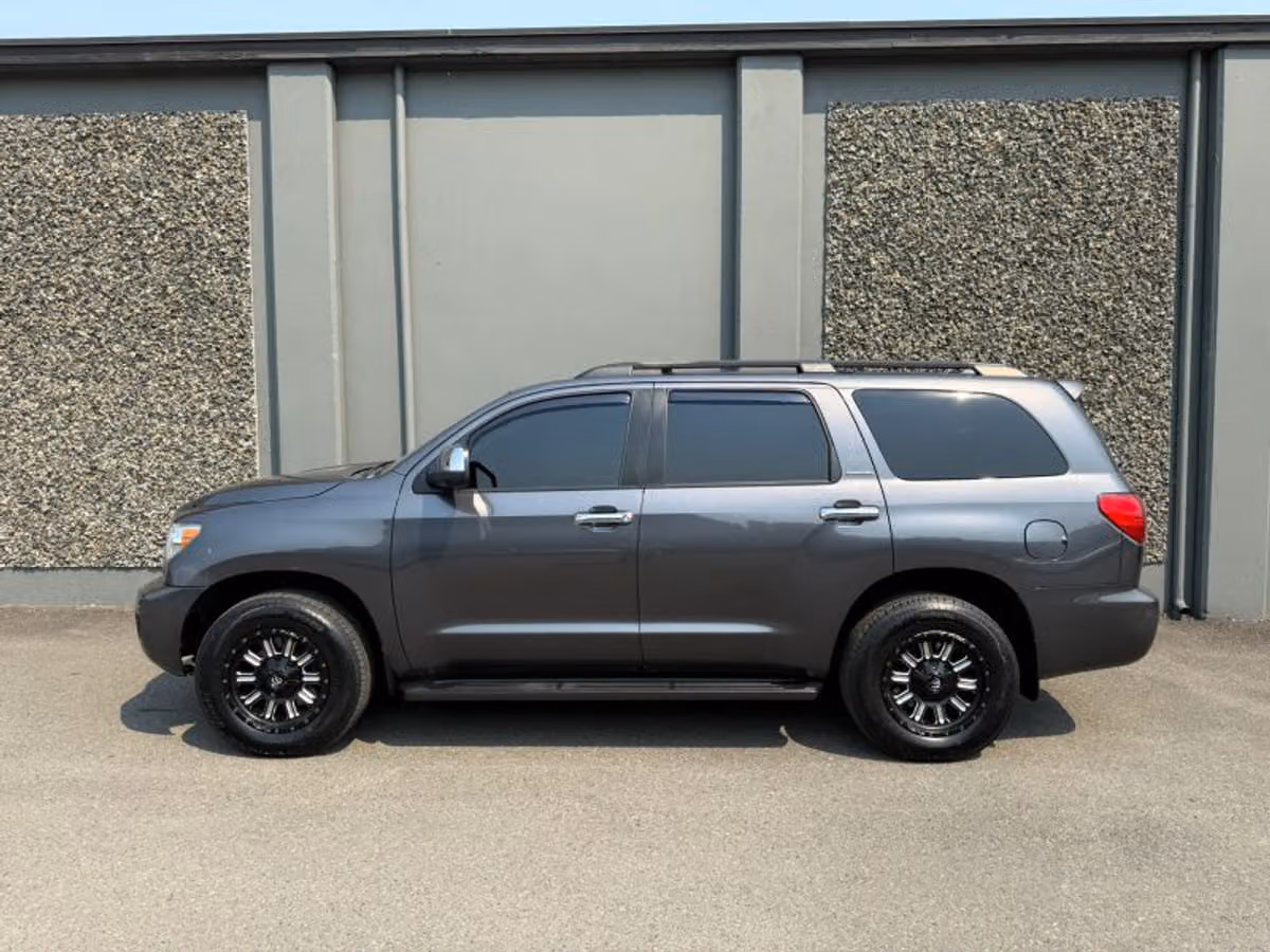 2017 Toyota Sequoia Limited Image 2