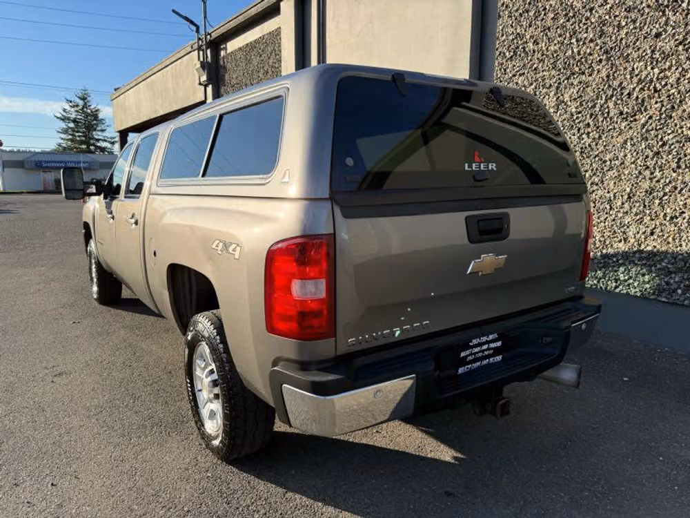 2008 Chevrolet Silverado 2500HD LTZ Pickup 4D 6 1/2 ft Crew Cab Image 3