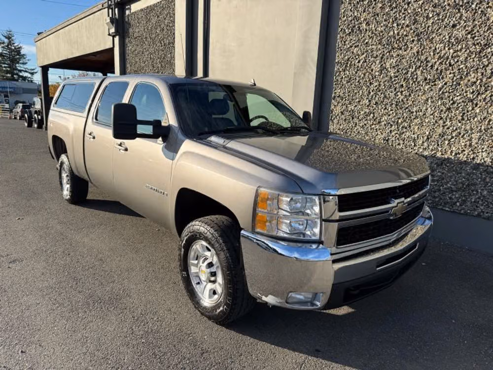 2008 Chevrolet Silverado 2500HD LTZ Pickup 4D 6 1/2 ft Crew Cab Image 4