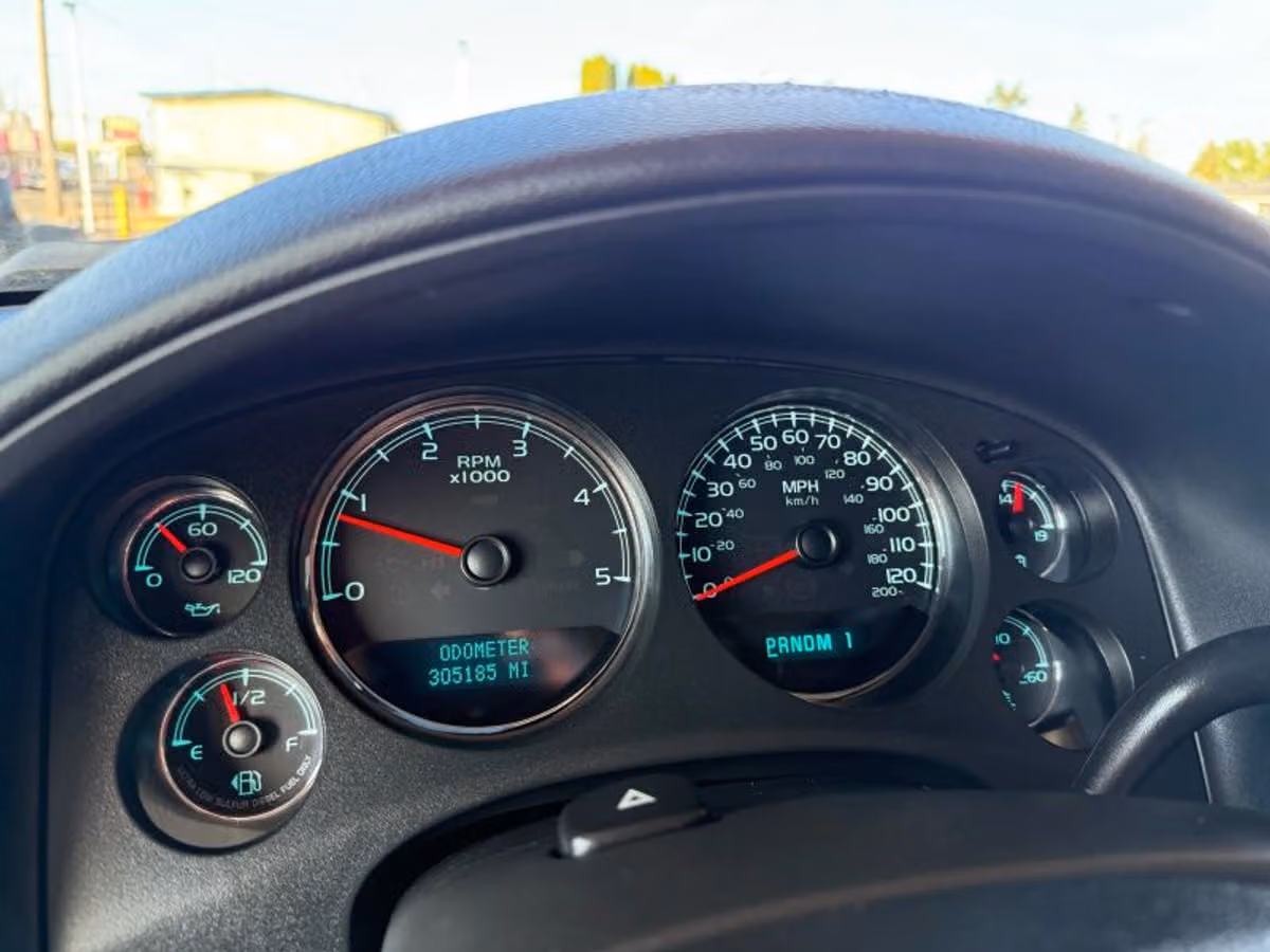 2008 Chevrolet Silverado 2500HD LTZ Pickup 4D 6 1/2 ft Crew Cab Image 10