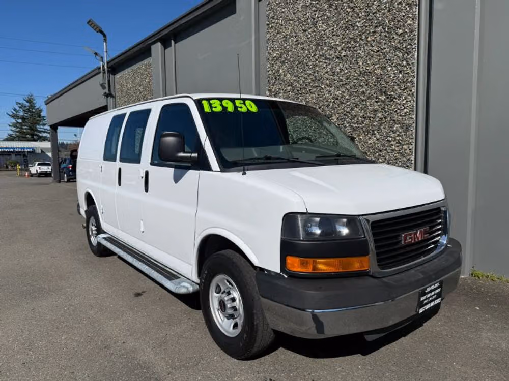 2015 GMC Savana 2500 Cargo Image 4