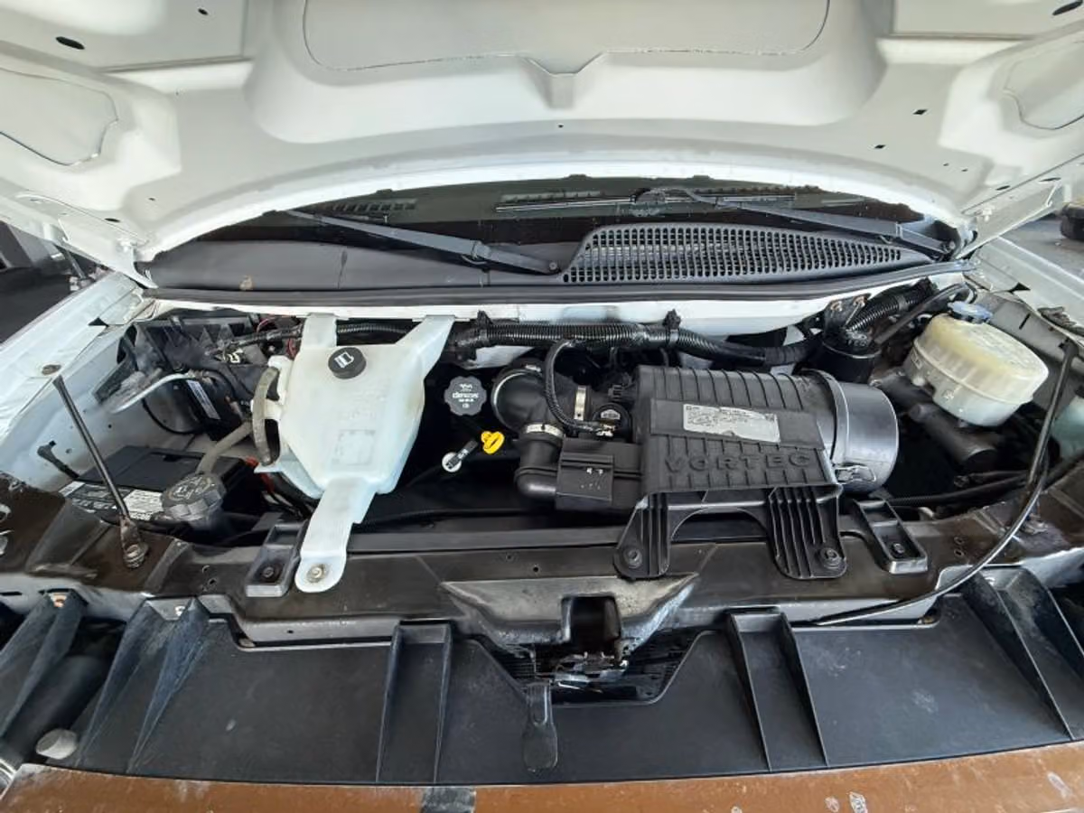 2015 GMC Savana 2500 Cargo Image 16