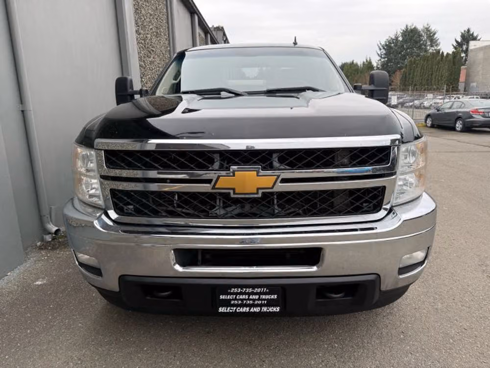 2013 Chevrolet Silverado 3500HD LT Pickup 4D 8 ft Extended Cab Image 7
