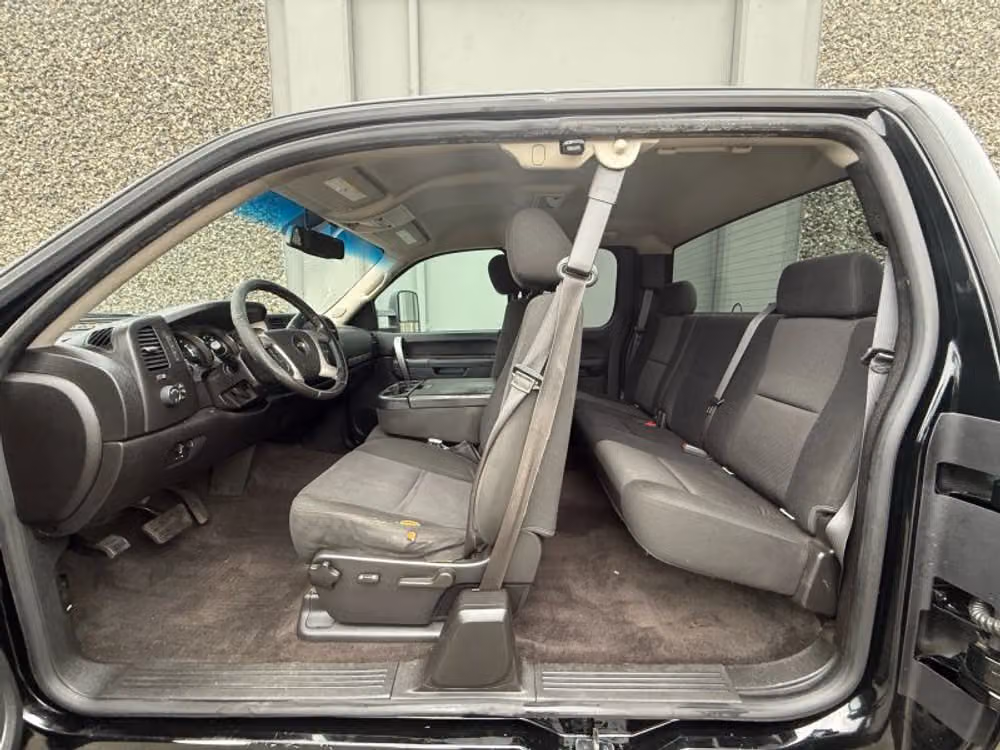 2013 Chevrolet Silverado 3500HD LT Pickup 4D 8 ft Extended Cab Image 14