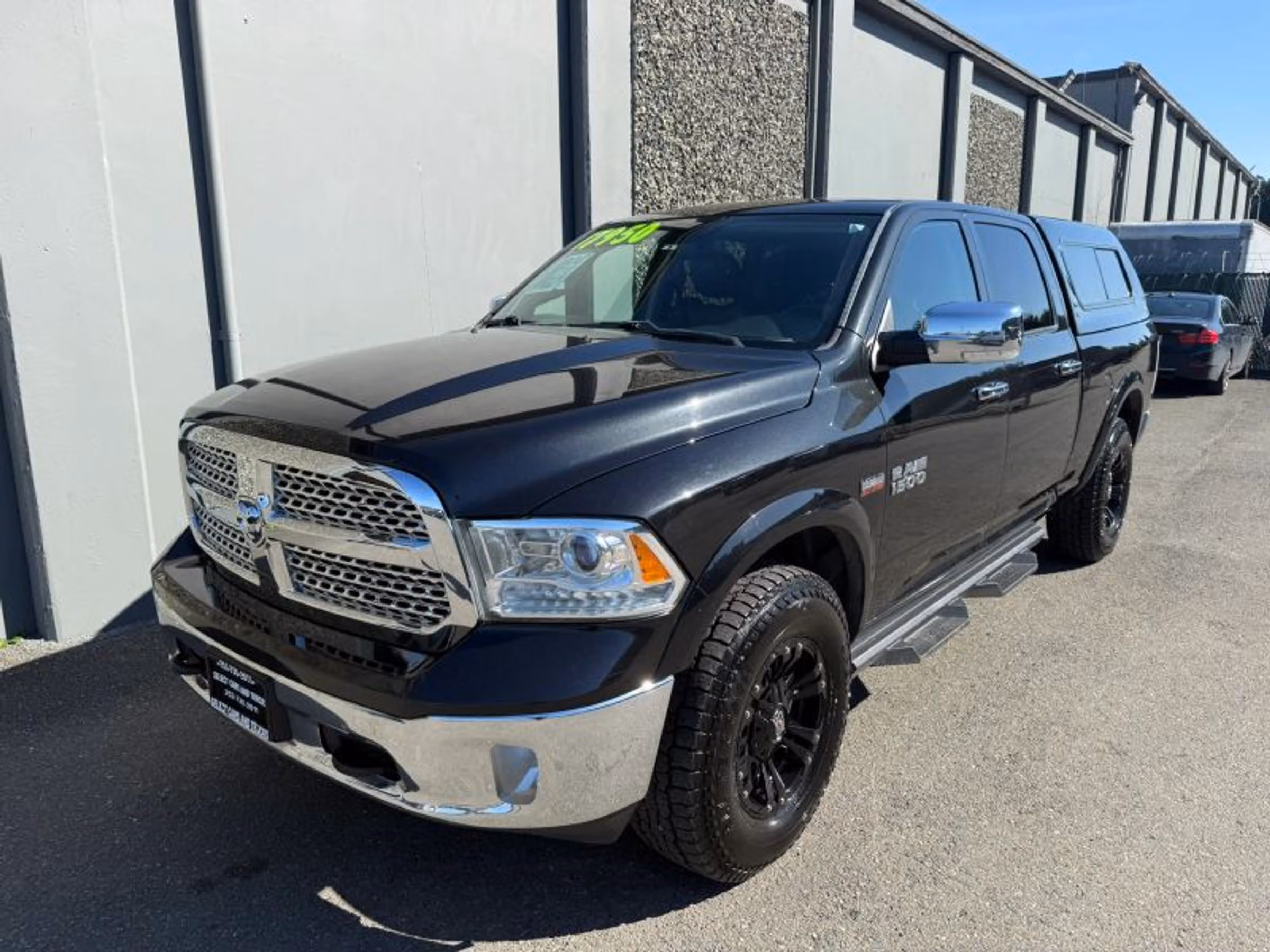 2017 Ram 1500 Laramie Crew Cab Image 1
