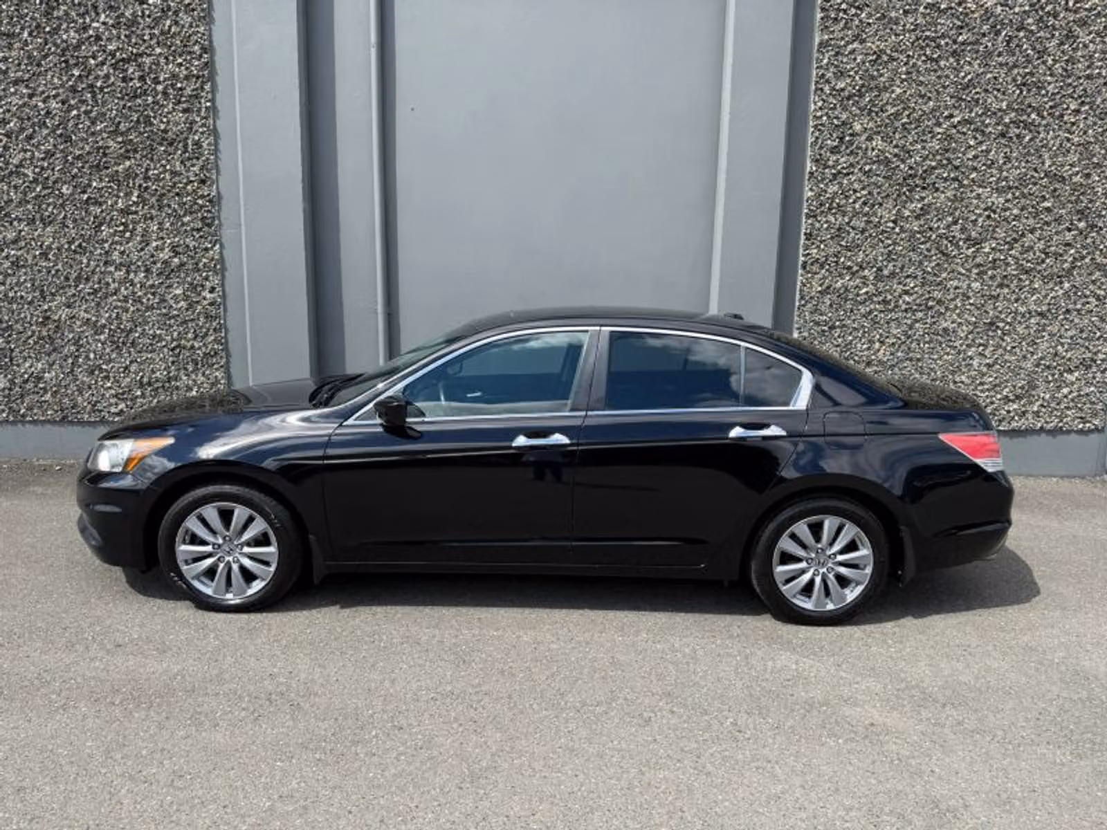 2012 Honda Accord EX-L Sedan 4D Upper Image 2