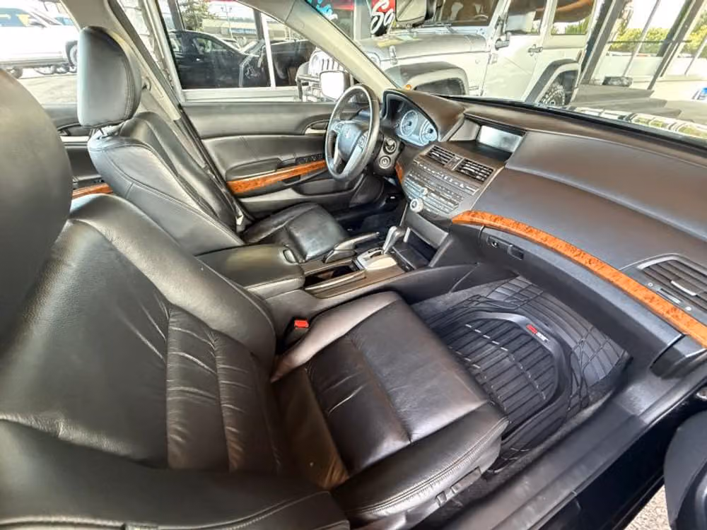 2012 Honda Accord EX-L Sedan 4D Image 14