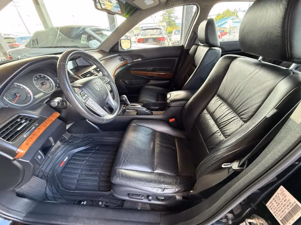 2012 Honda Accord EX-L Sedan 4D Image 13
