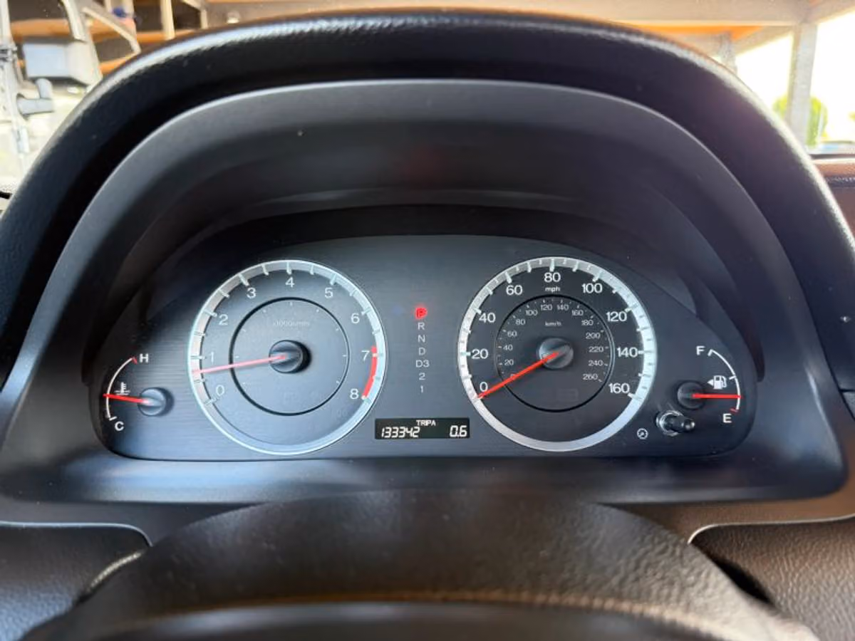 2012 Honda Accord EX-L Sedan 4D Image 10