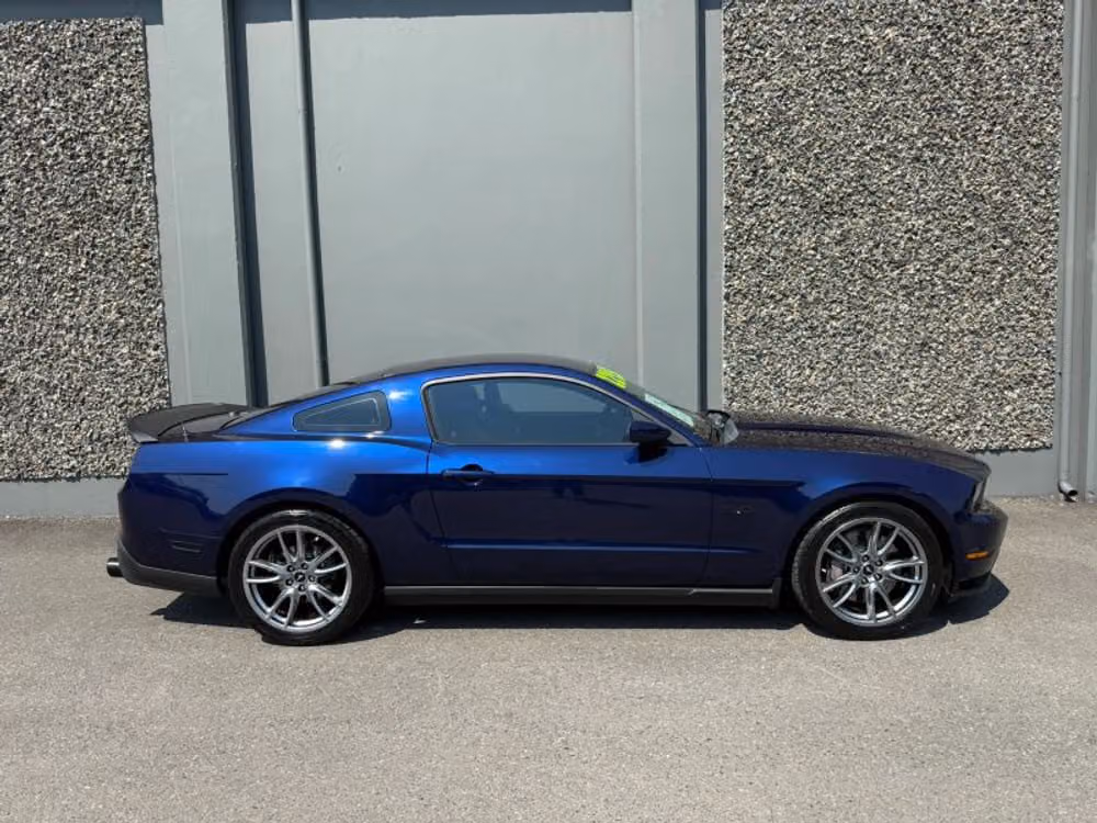 2012 Ford Mustang GT Premium Image 5