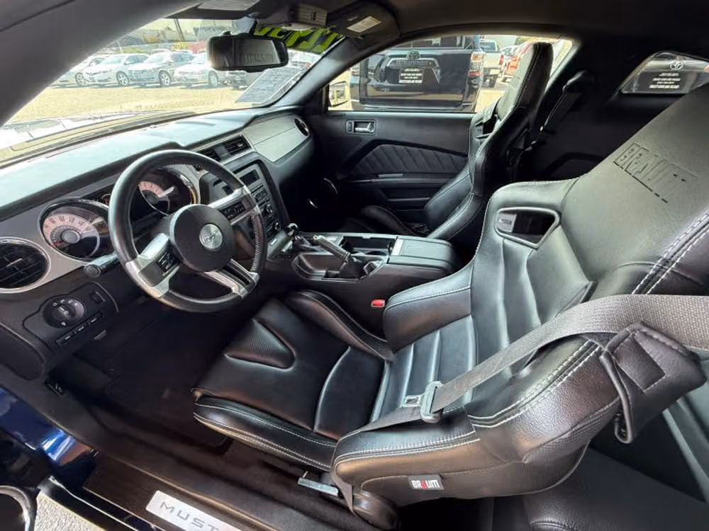 2012 Ford Mustang GT Premium Image 13