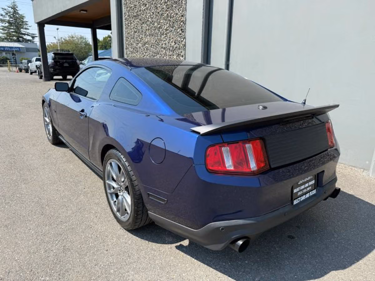 2012 Ford Mustang GT Premium Image 3