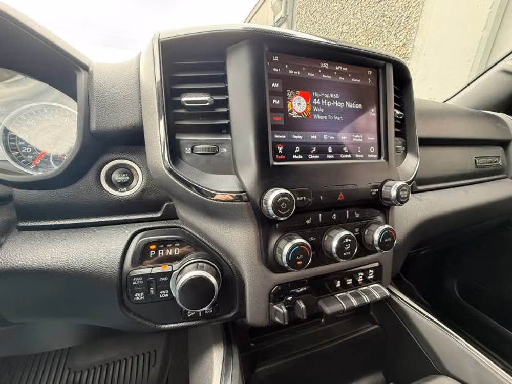 2020 Ram 1500 Big Horn Crew Cab Image 11
