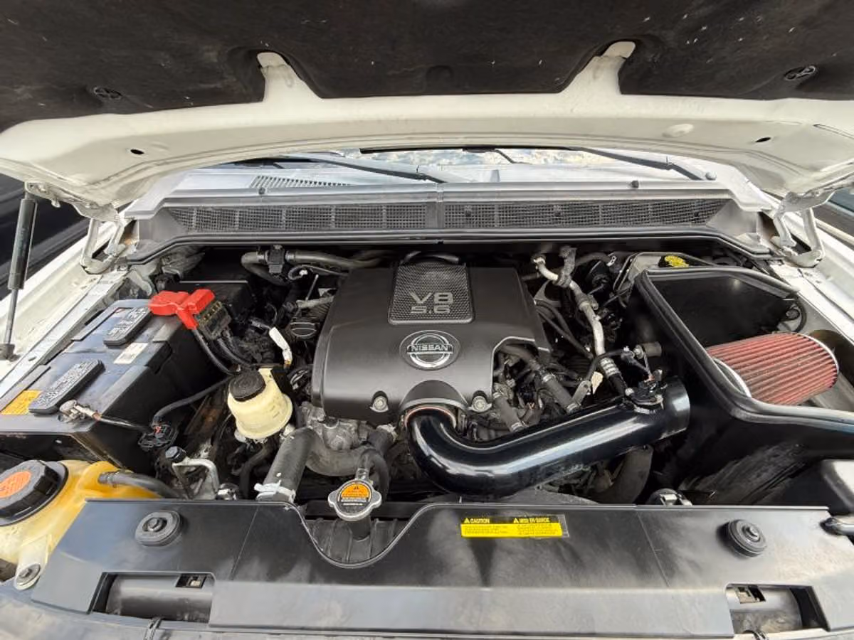 2011 Nissan Titan PRO-4X Crew Cab Image 21