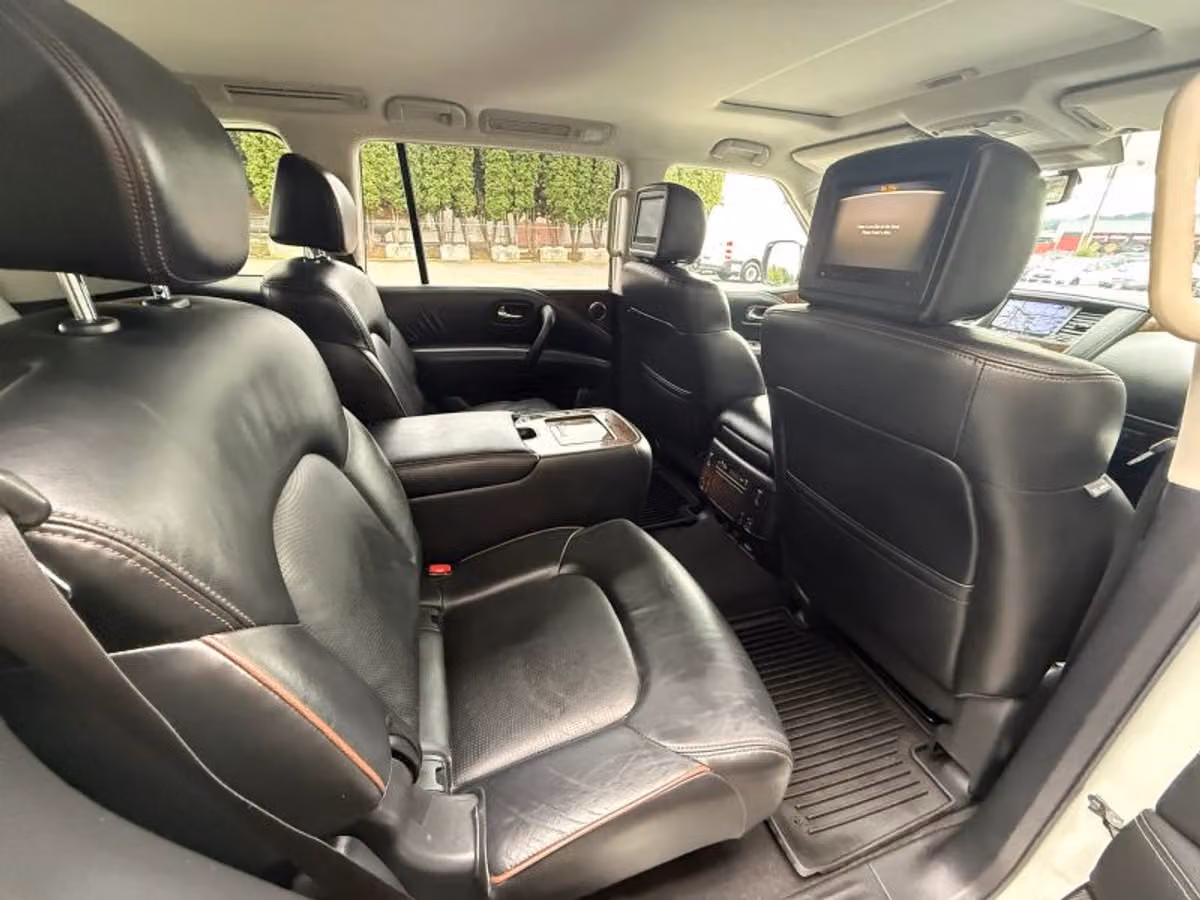 2019 Nissan Armada Platinum Image 18