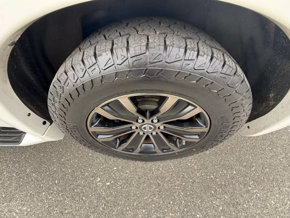 2019 Nissan Armada Platinum Image 23
