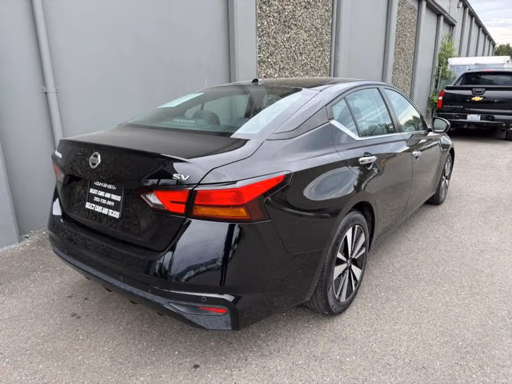 2022 Nissan Altima 2.5 SV Image 6