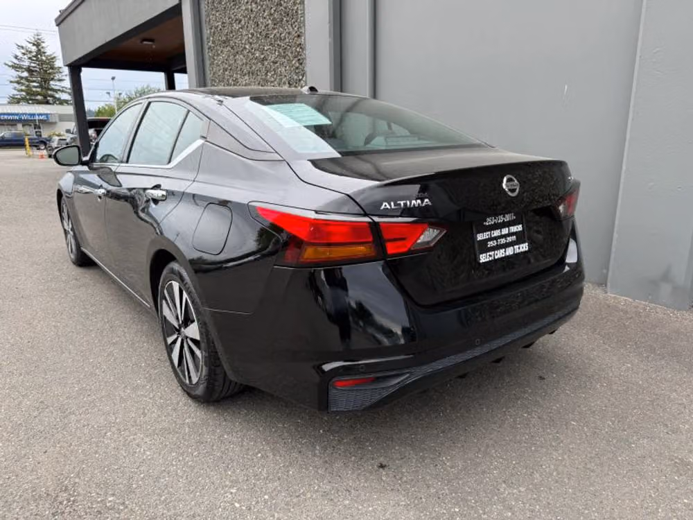 2022 Nissan Altima 2.5 SV Image 3