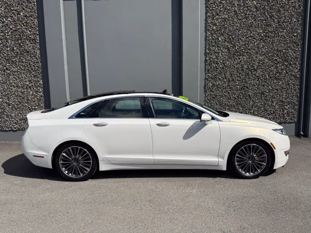 2013 Lincoln MKZ Base Image 5