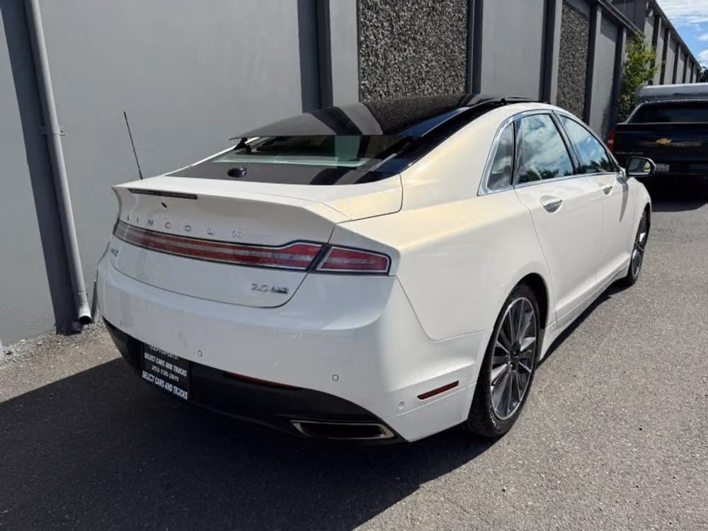 2013 Lincoln MKZ Base Image 6