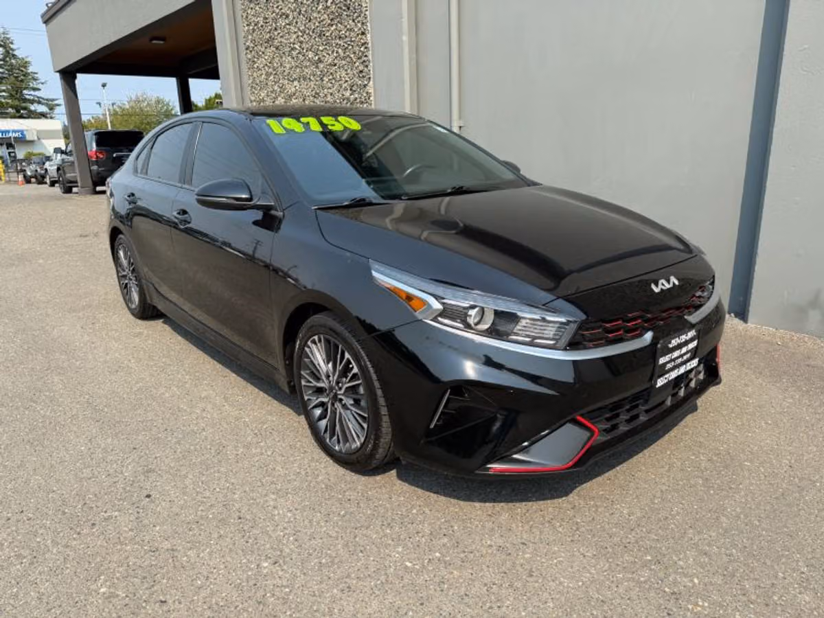 2023 Kia Forte GT-Line Image 4