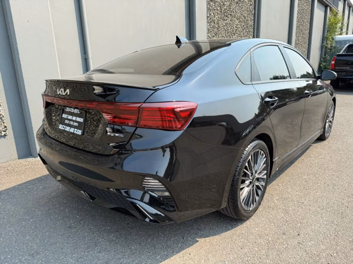 2023 Kia Forte GT-Line Image 6