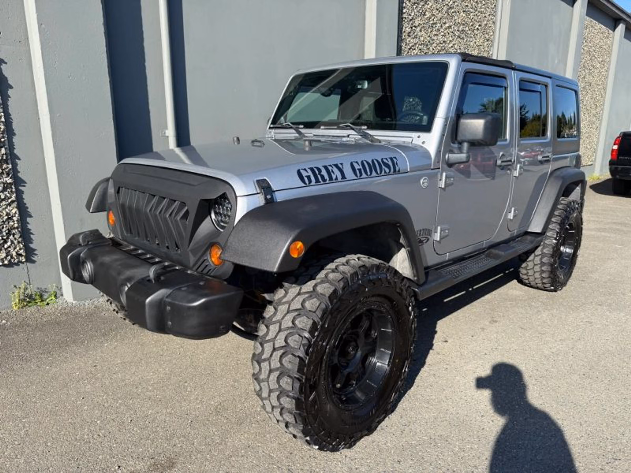 2013 Jeep Wrangler Unlimited Rubicon Image 1