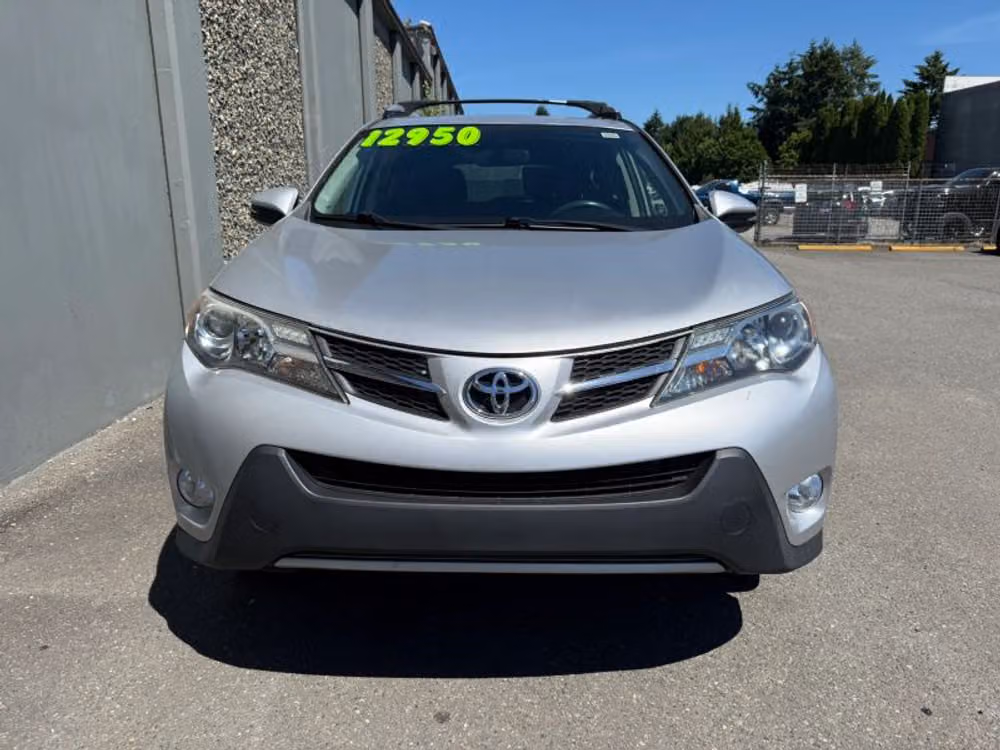 2013 Toyota RAV4 XLE Image 7