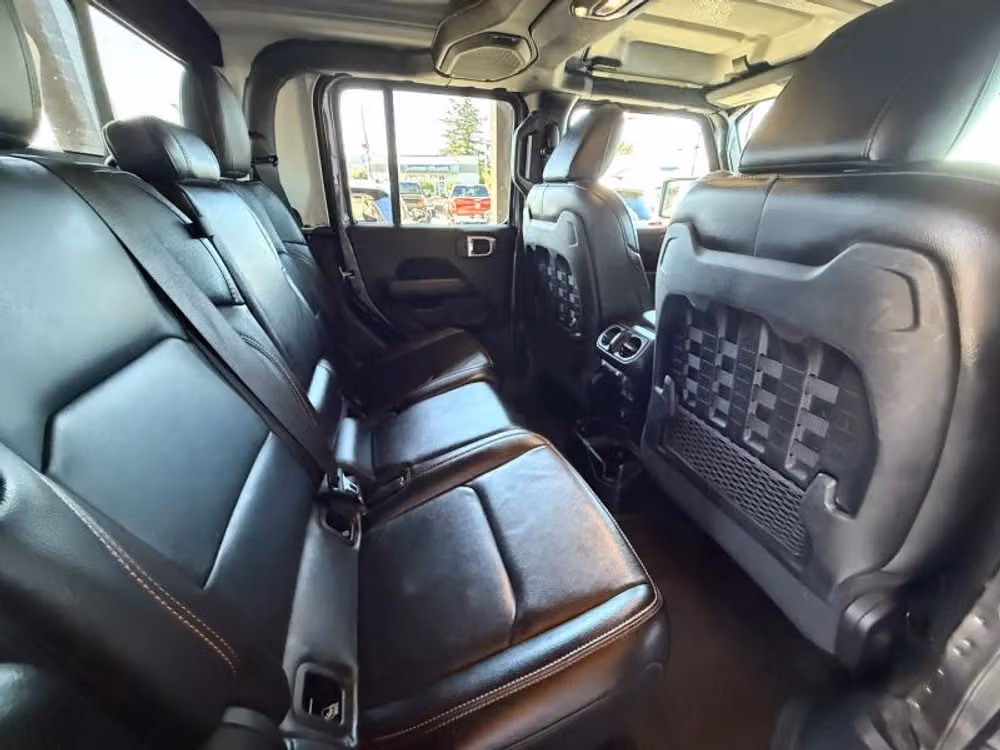 2020 Jeep Gladiator Mojave Crew Cab Image 18