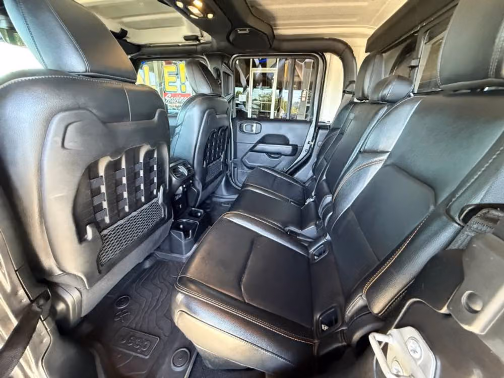 2020 Jeep Gladiator Mojave Crew Cab Image 17