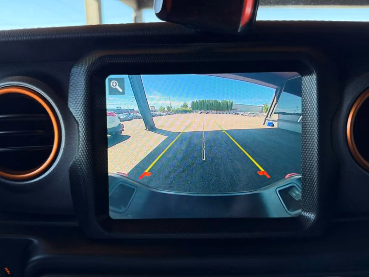 2020 Jeep Gladiator Mojave Crew Cab Image 12