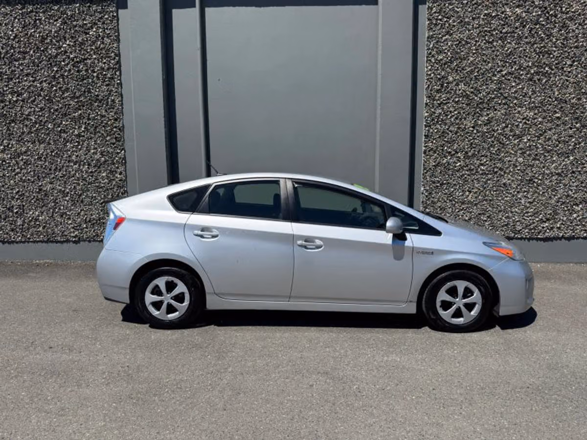 2012 Toyota Prius Four Image 5