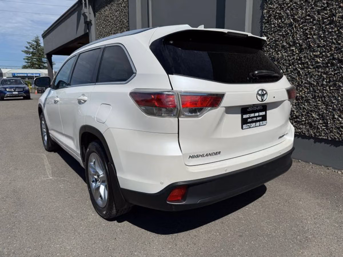 2016 Toyota Highlander Limited Platinum Image 3