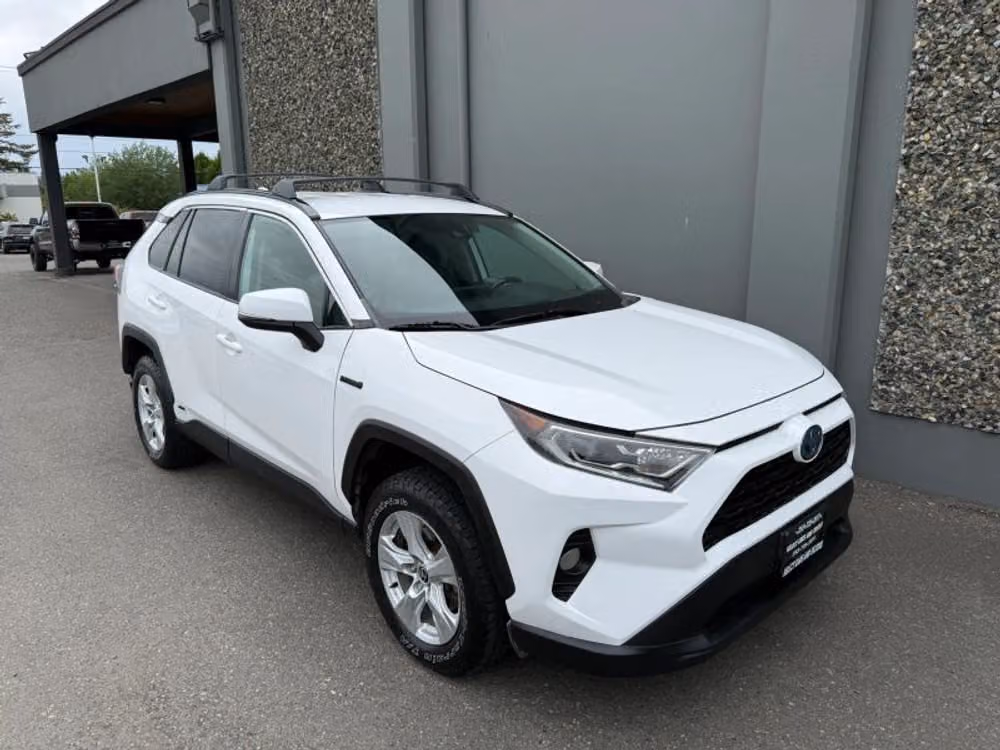 2021 Toyota RAV4 Hybrid XLE Image 4