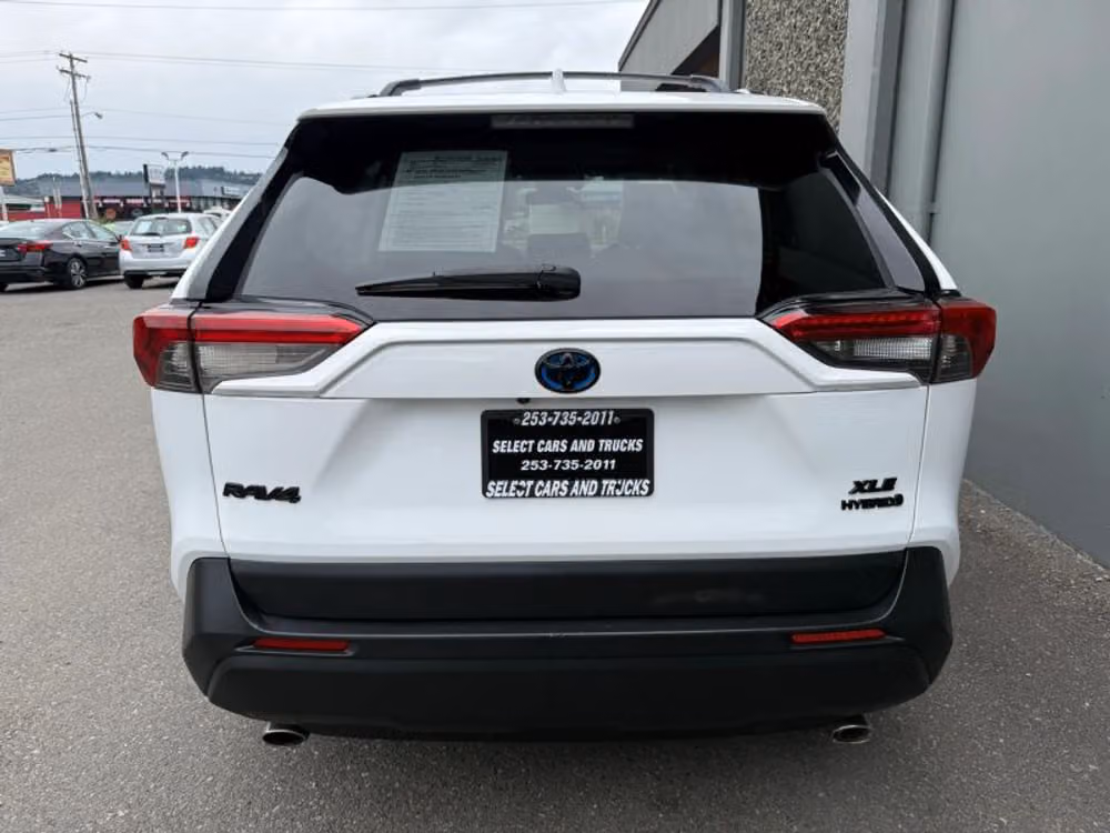 2021 Toyota RAV4 Hybrid XLE Image 8