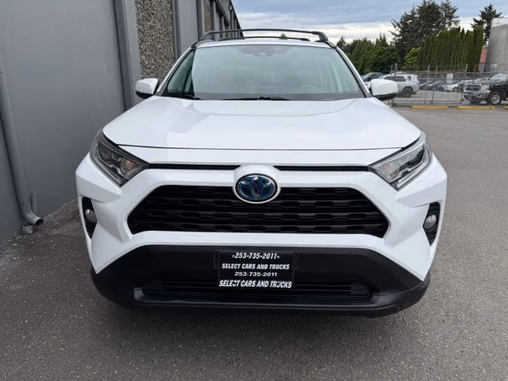 2021 Toyota RAV4 Hybrid XLE Image 7