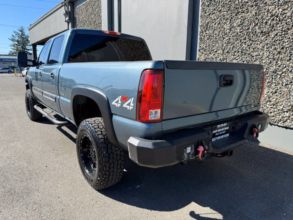 2006 Chevrolet Silverado 2500HD LT Pickup 4D 6 1/2 ft Crew Cab Image 3