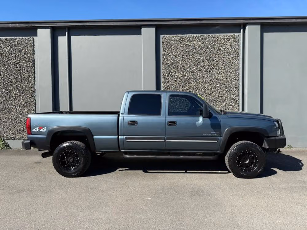 2006 Chevrolet Silverado 2500HD LT Pickup 4D 6 1/2 ft Crew Cab Image 5