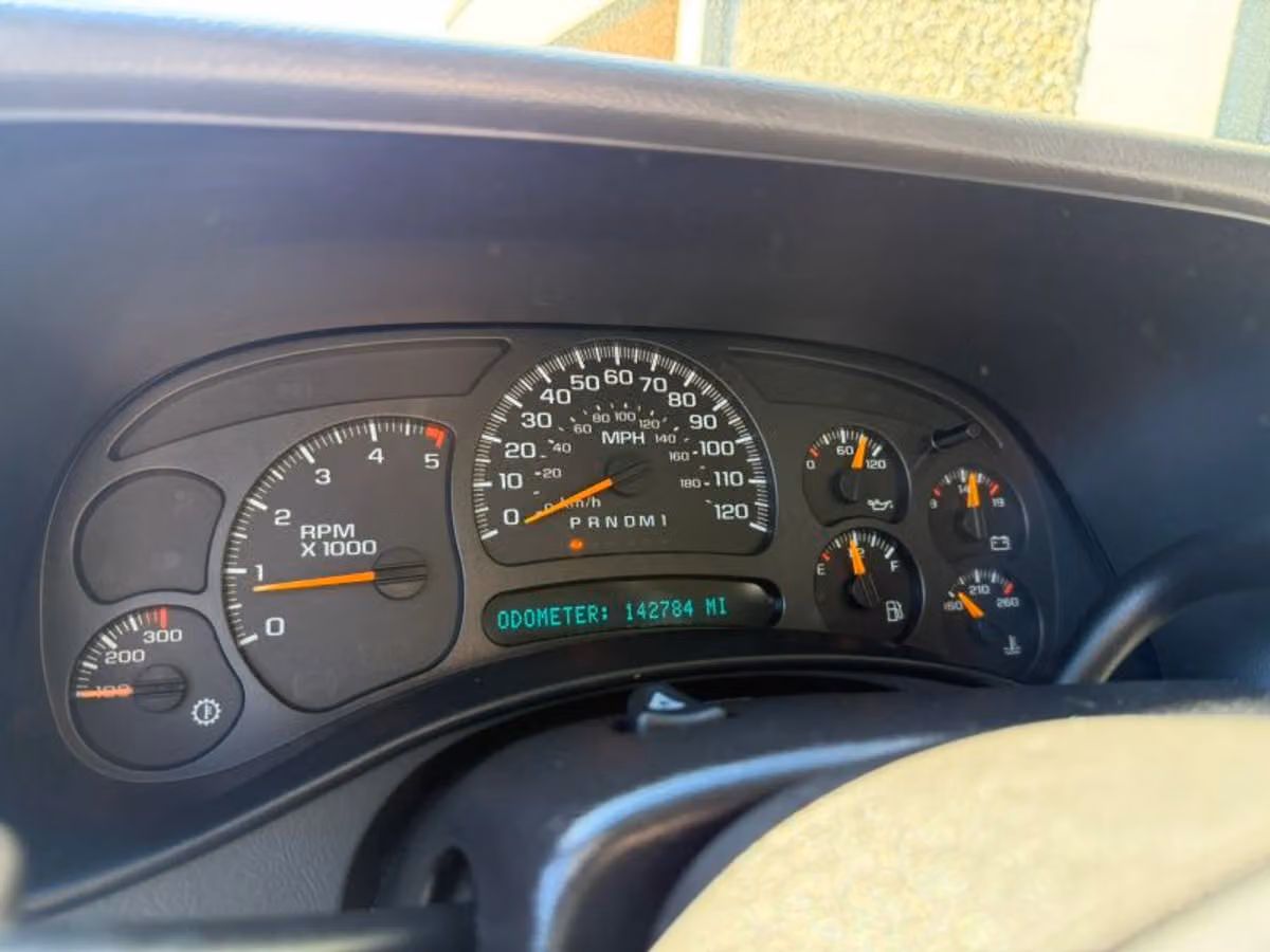 2006 Chevrolet Silverado 2500HD LT Pickup 4D 6 1/2 ft Crew Cab Image 10