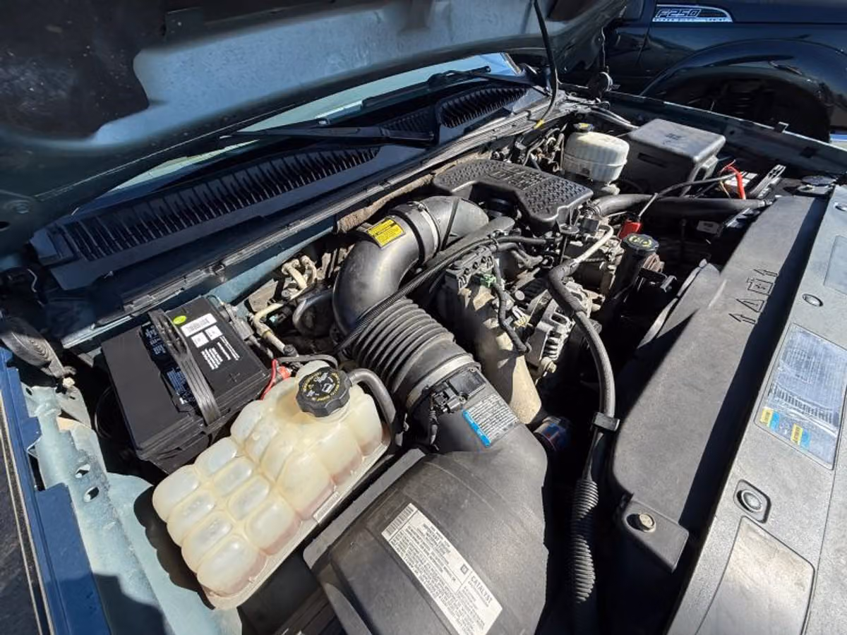 2006 Chevrolet Silverado 2500HD LT Pickup 4D 6 1/2 ft Crew Cab Image 16
