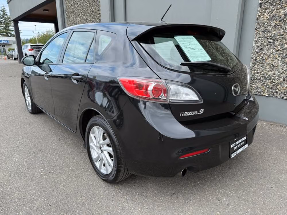 2013 Mazda 3 i Touring Image 3